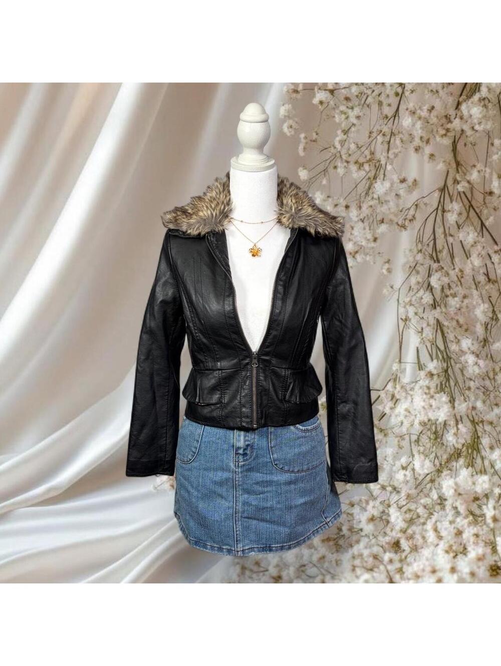 CHEROKEE FAUX LEATHER Y2K CROPPED JACKET BLACK